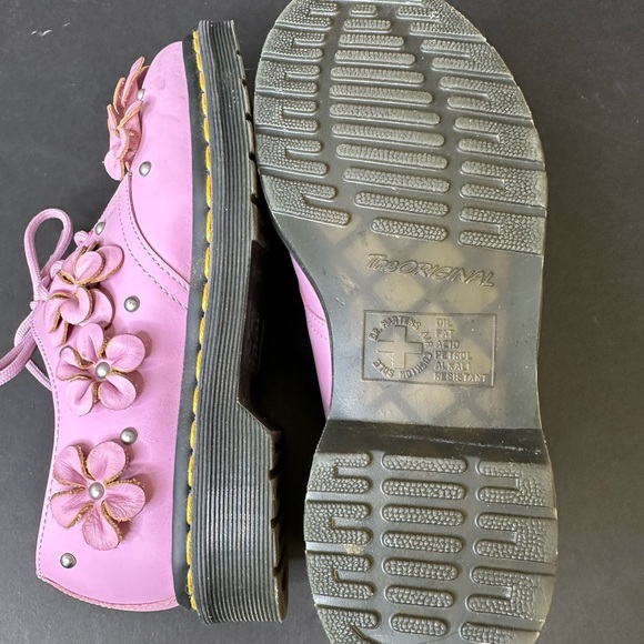 PRETTY in pink: Doc Martens RARE find - Picture 6 of 7